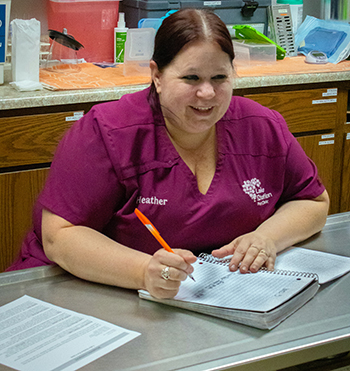 Veterinary assistant, Heather Pettit